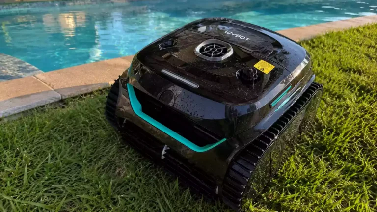 Wybot C2 robot piscine testé