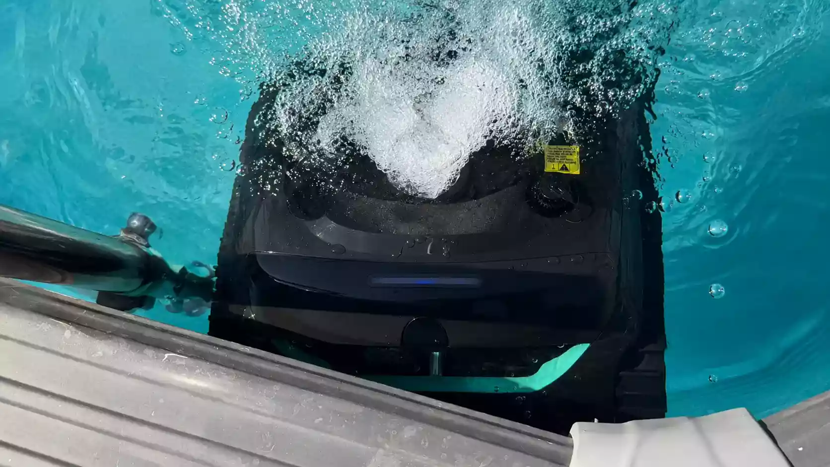 Robot piscine Wybot C2 testé par Piscine Verdict